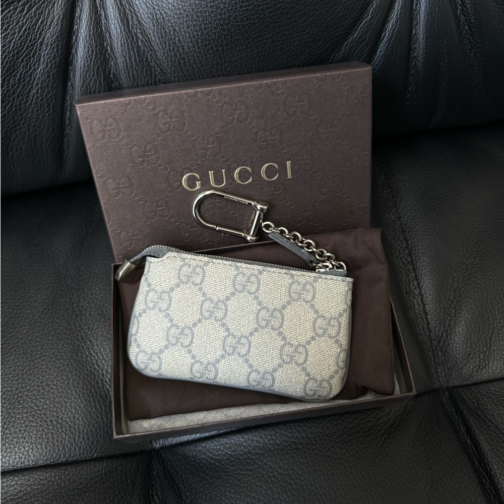 Rare Light Grey Gucci Key / Card Case